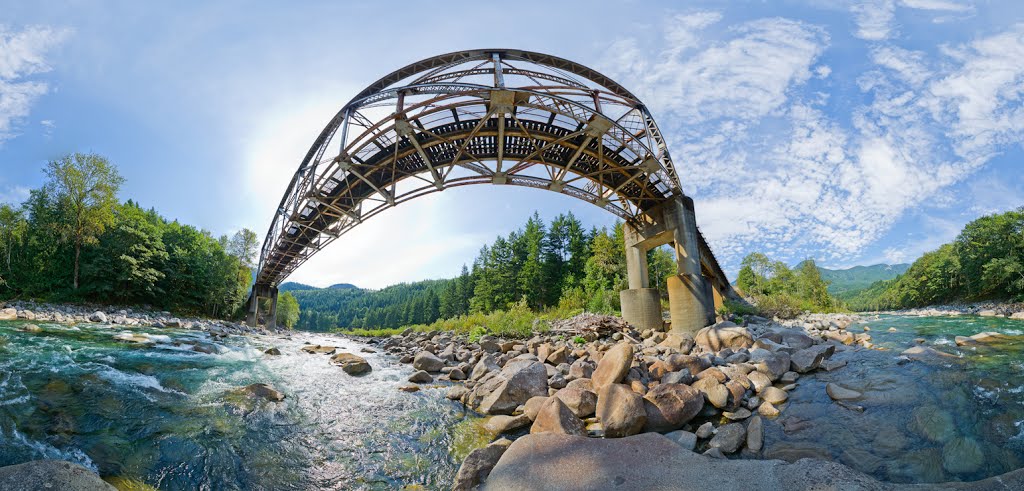 Skykomish River and Railroad Bridge - Linear - 360 - nwicon.com by NWicon.com