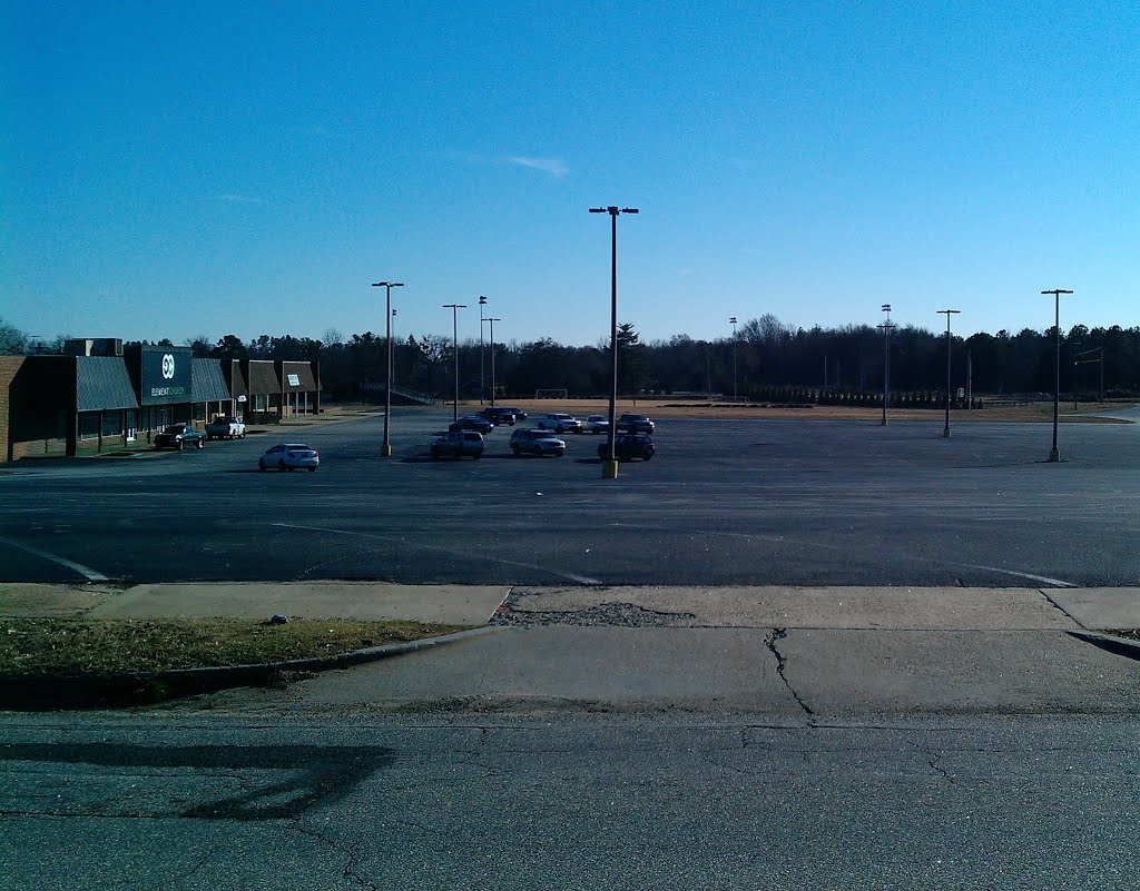 Old Win Dixie Parking Lot, Woodruff, SC by RichBC