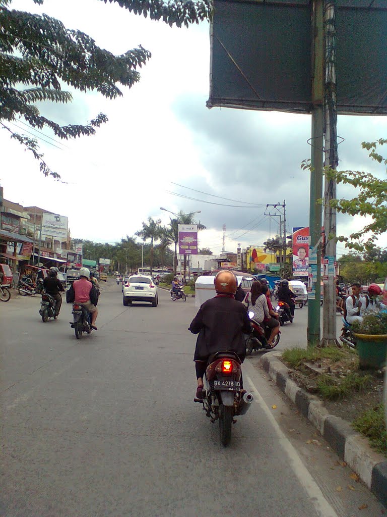 Jl. Sisingamangaraja simp Mariendal by Hawari Yusuf