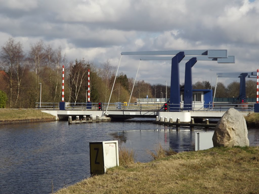 Assen zicht op de bruggen asserwijk by PatrickWiekens