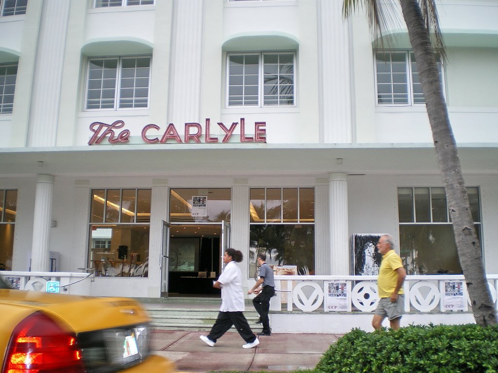 The Carlyle Miami South beach Ocean Drive by Gareth.Stadden