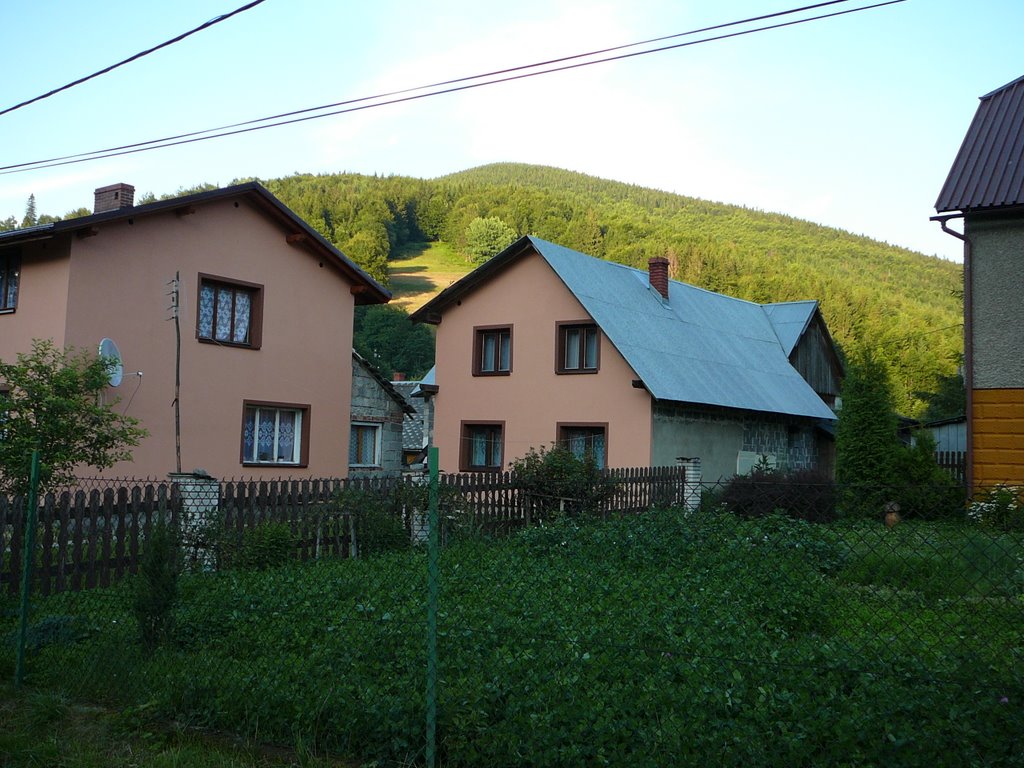 Rycerka Górna, Poland by jasaro