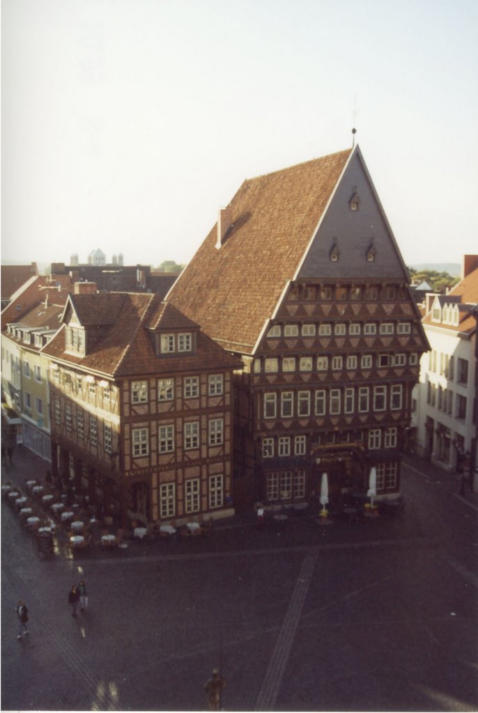 Knocherhaueramtshaus und Bäckeramtshaus am Markt by B.W.