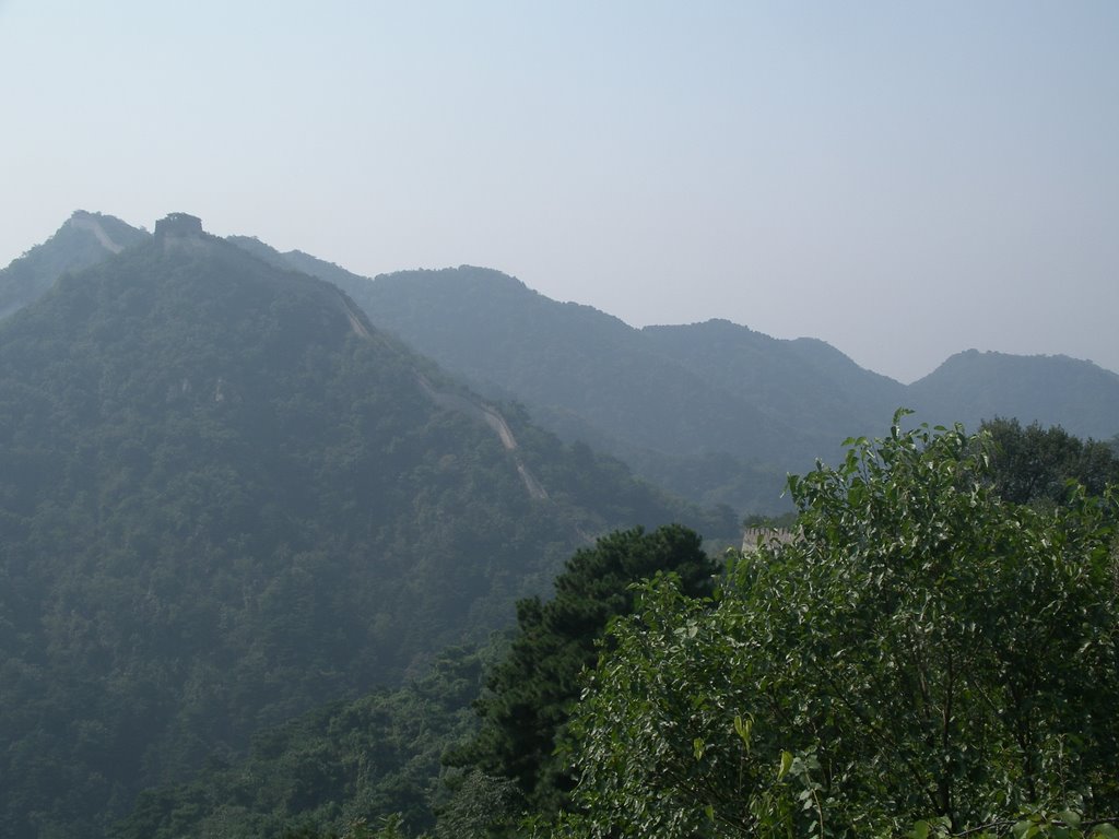 Old part of the Great Wall - Mutianyu by Remmert