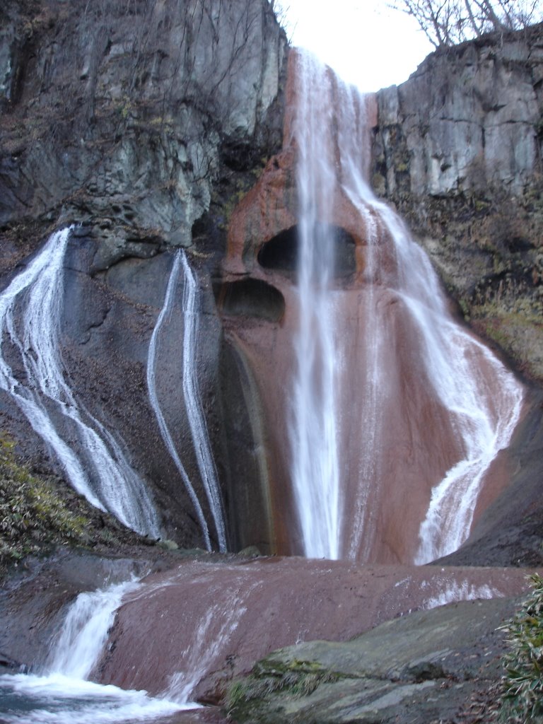 Ousen-waterfall 嫗仙の滝 by k.kanaoka