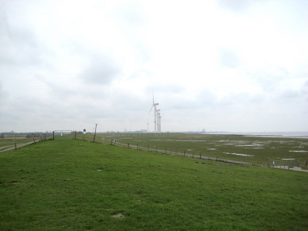 Altenbruch - Blick vom Deich Richtung Cuxhaven / Windkraftanlagen by Robert-68