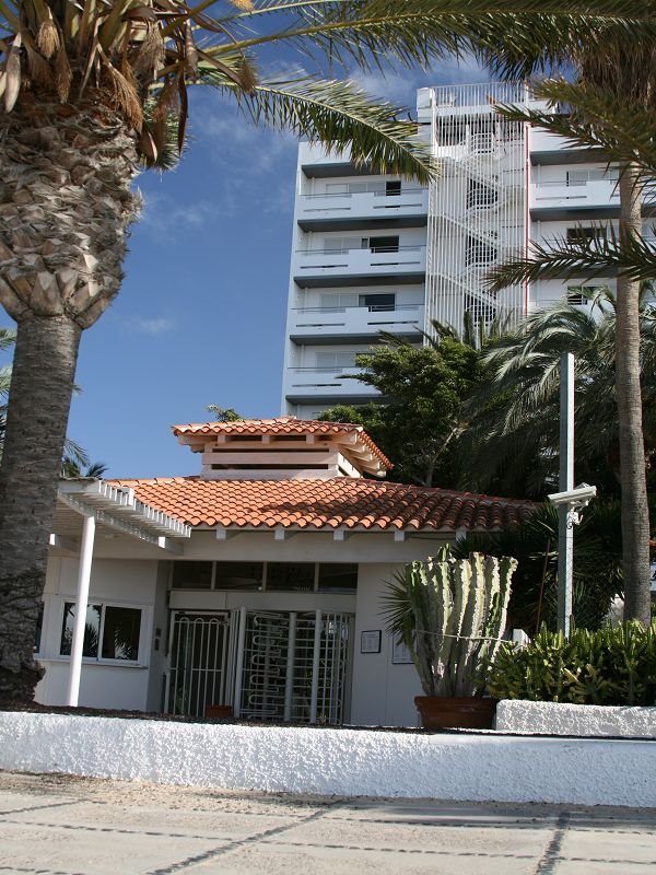 ROBINSON CLUB JANDIA PLAYA - entrance beach side by Dieter Hoffmann