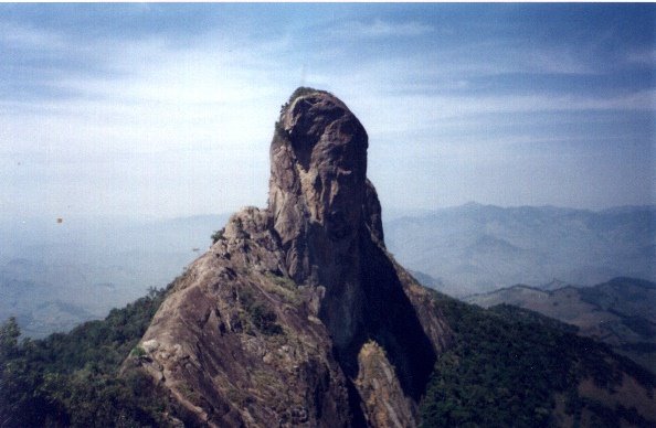 Pedra do Baú - Campos do Jordão - São Paulo - Brasil by toninhochaves