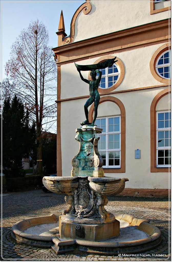 Kassel - Papin-Brunnen am Naturkundemuseum by mkks34123