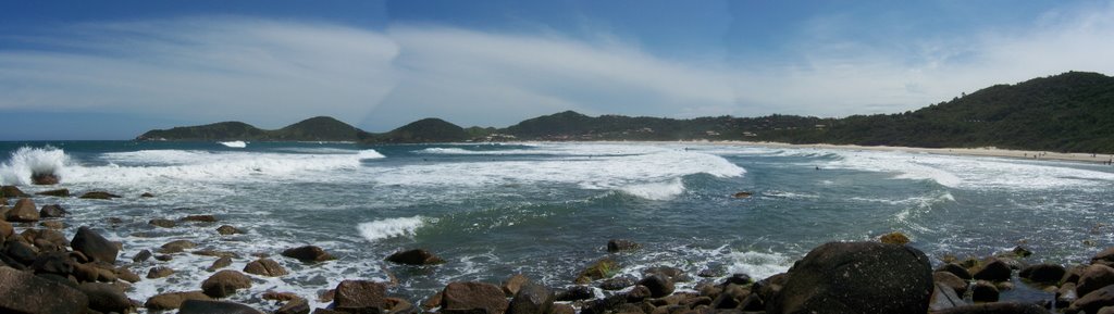 Praia do Rosa, Santa Catarina, Brasil by lscarcia