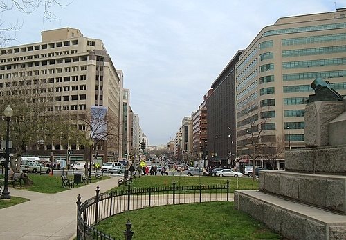 Connecticut Avenue north from Farragut Square, NW, Washington, DC, USA by USAnwalt