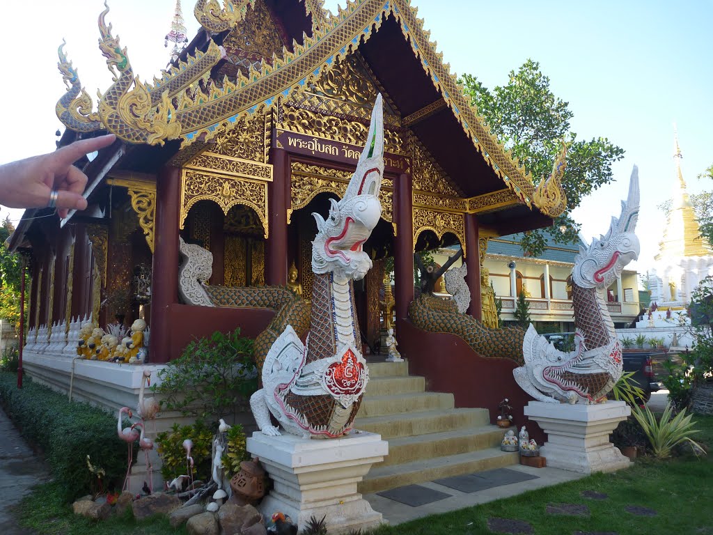 Wat on Loi Khorroad, Chiang Mai, Thailand by Hans33