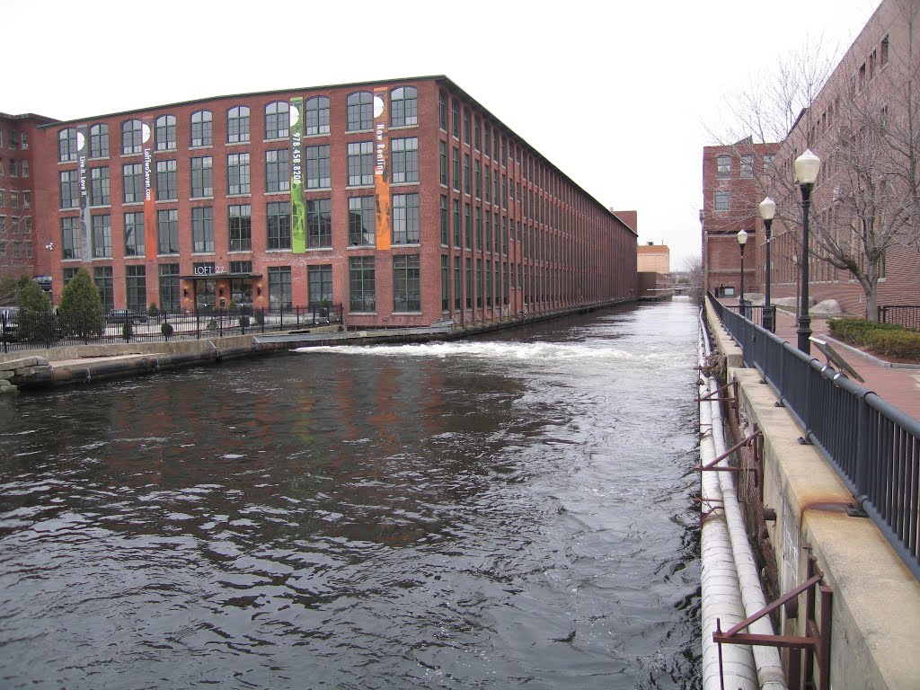 Hamilton Canal Looking West from Central St. Bridge by weirdpix