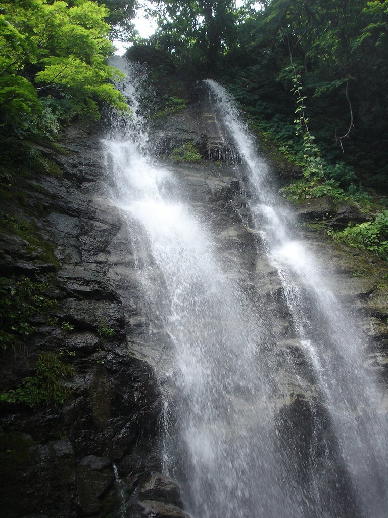 Fudou-waterfall 不動滝(大ぜん） by k.kanaoka