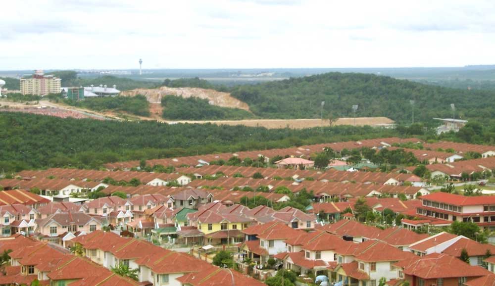 BB Salak Tinggi view towards KLIA Tower by Ahmad Syaharuddin