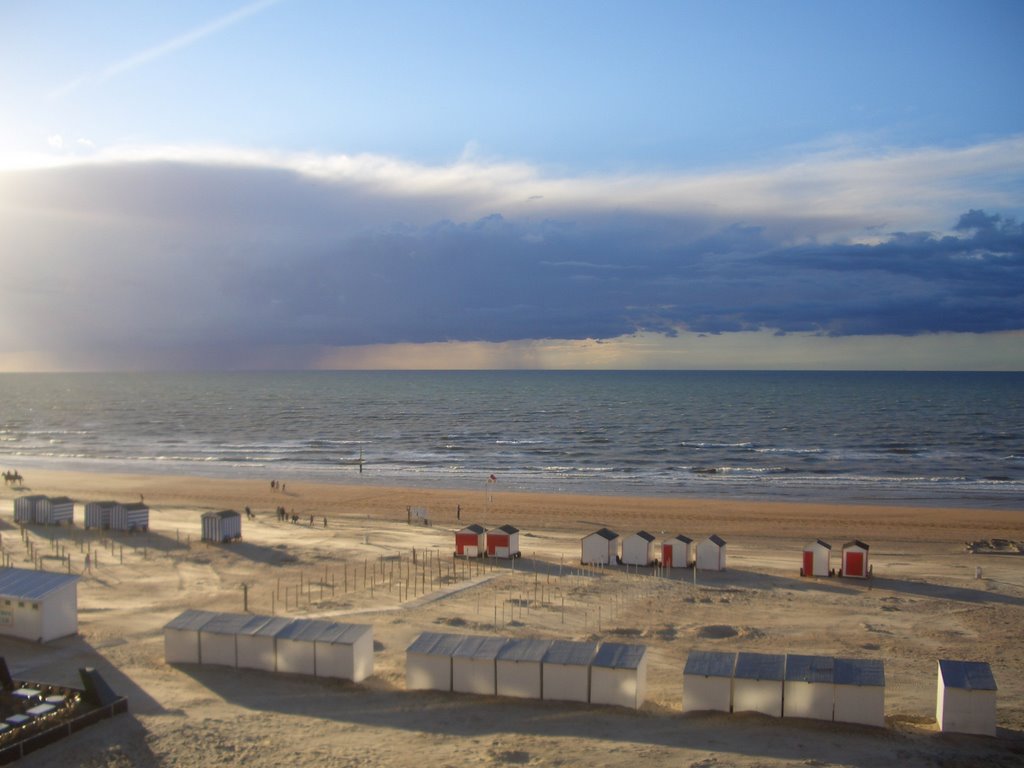 De Panne beach by Cotch