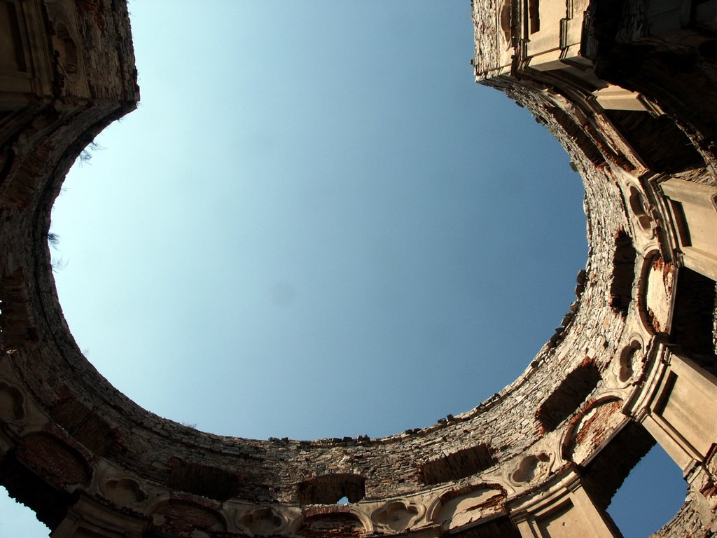 Sandomierz ruine by Gerald Lehmann