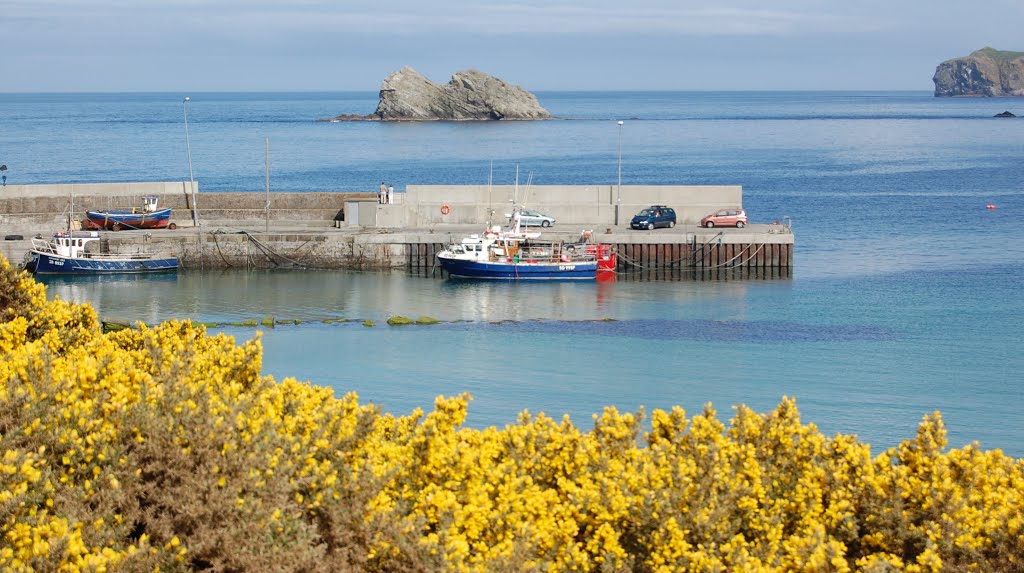 Portmor harbour at malin head Donegal by briandeeney