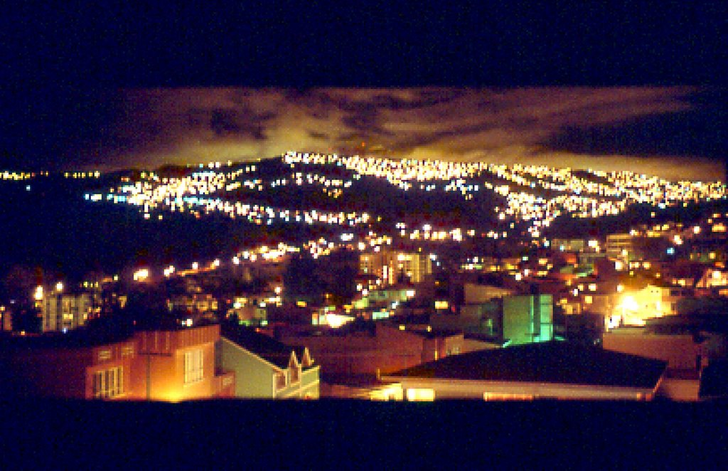 La Paz de nit by Enric Ibañez Torres