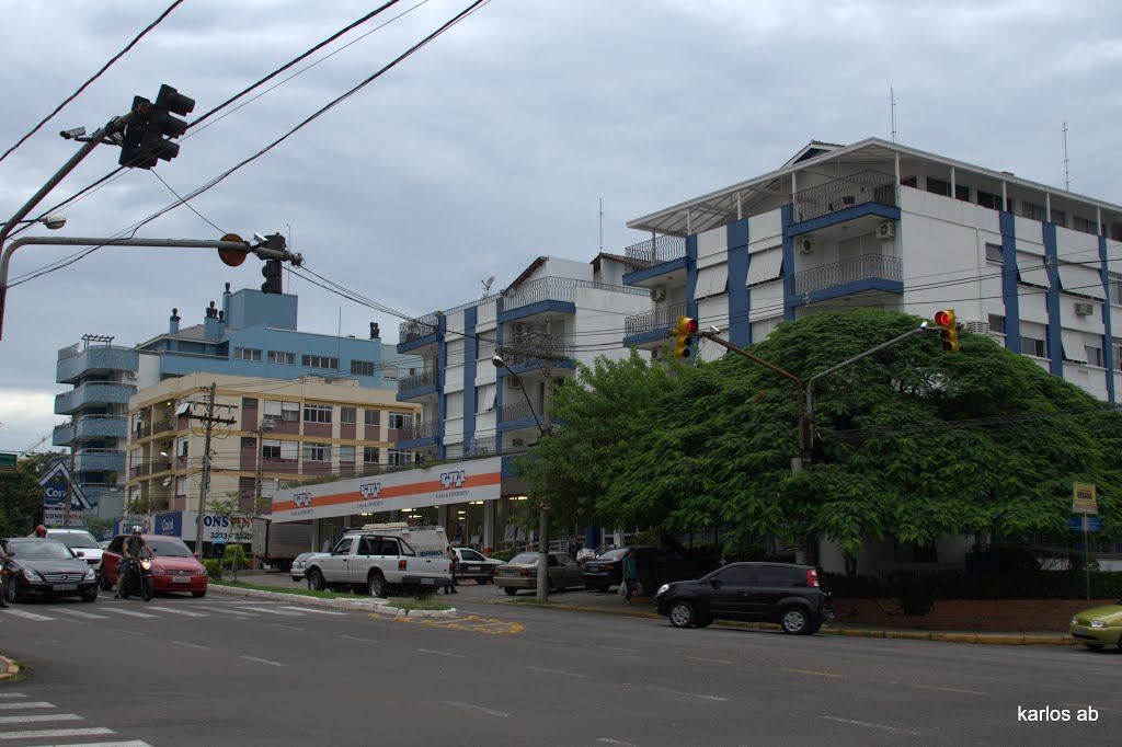 Av. Nossa Srª Medianeira Esquina com Rua Duque de Caxias - Bairro Medianeira, Santa Maria, Rio Grande do Sul, Brasil by karlos ab