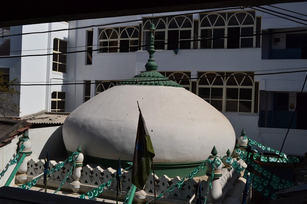 The dome of the dargah with the Kumbarpet mosque in the background. by Ar. M.Ali