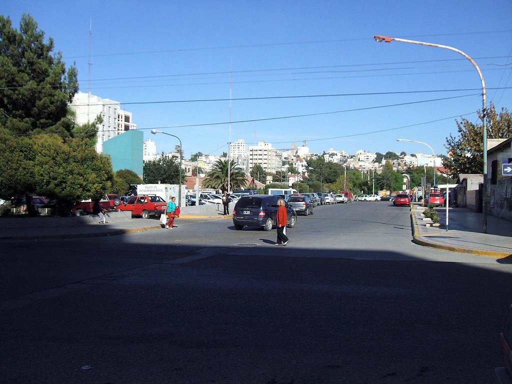 Marzo de 2008 - Pasaje Gil Alvarez y Calle Pellegrini - Vista hacia el Oeste by Luis Acosta