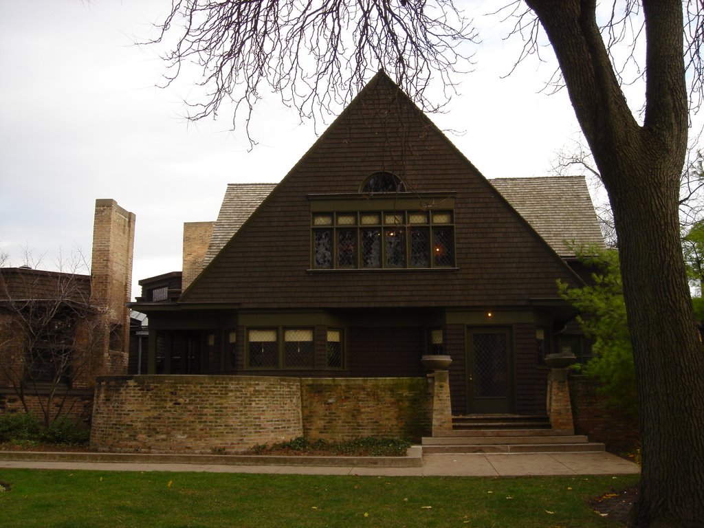 Frank Lloyd Wright Home and Studio by kaseydog90