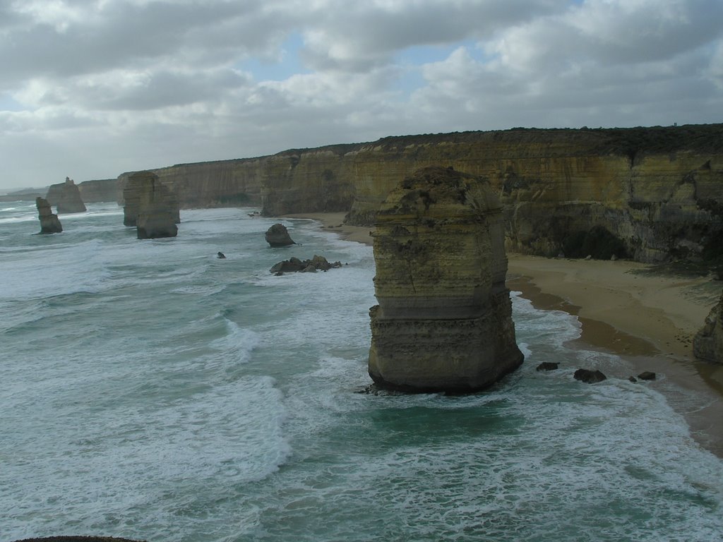 Great Ocean Road - Twelve Apostles by Vit Lustinec