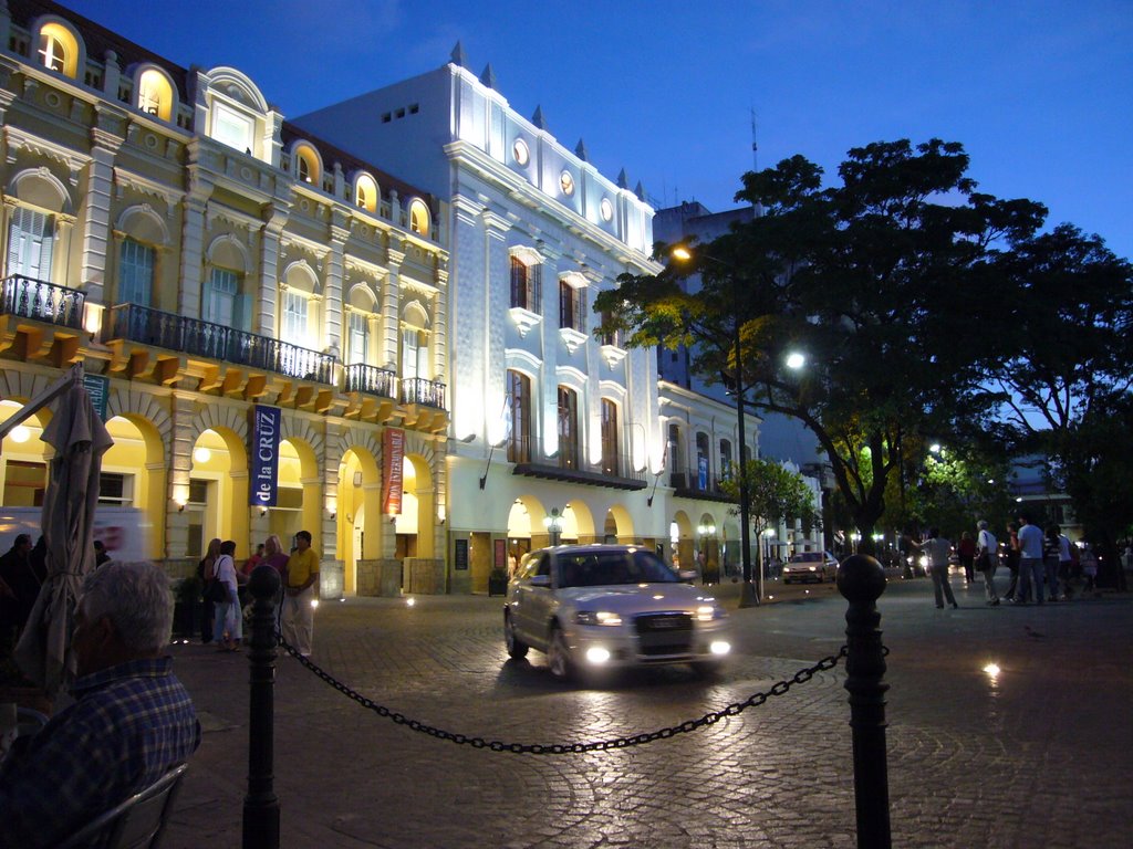 Teatro Provincial by Tito Gossen