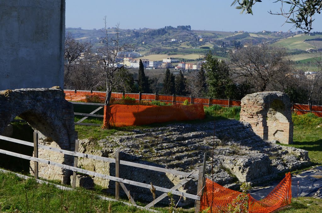 Cupra Marittima - Foro Romano (scavi) by Pier Luigi Lamponi