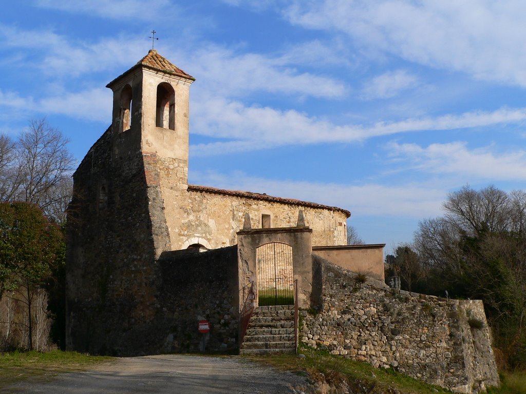 Besalu Hermita Girona by © xeima