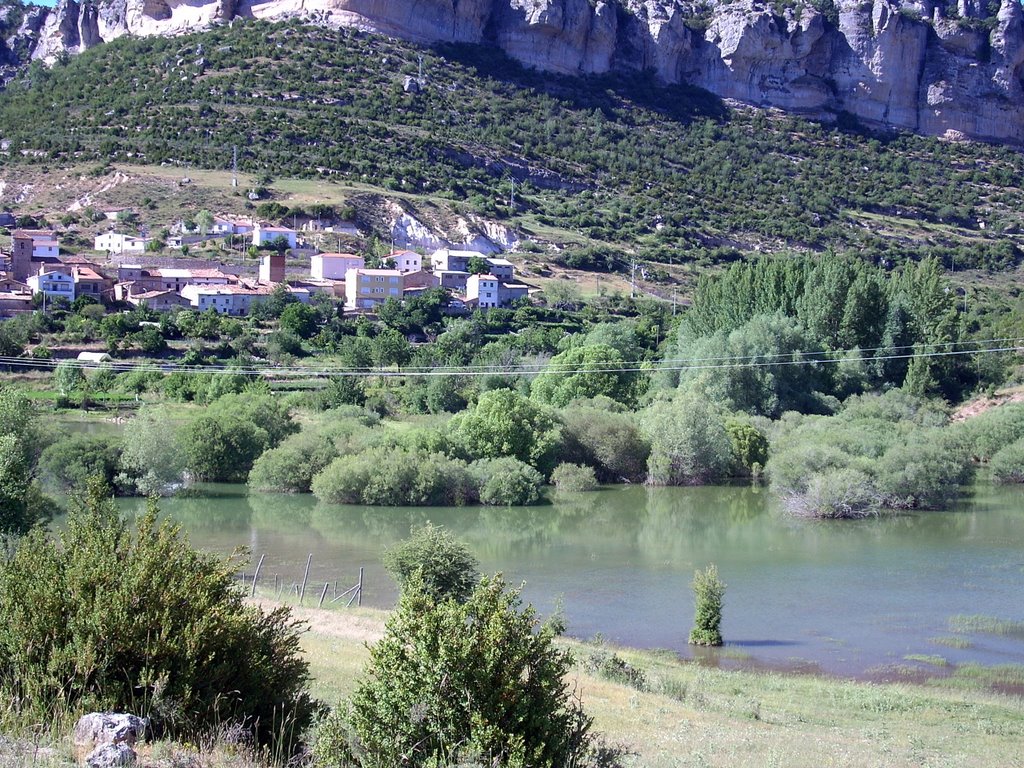 Sta. Mª del Val (Embalse La Tosca crecido) by Román Rojo