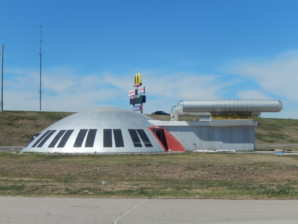 Starship Pegasus Grocery Mart by CitizenRobertK