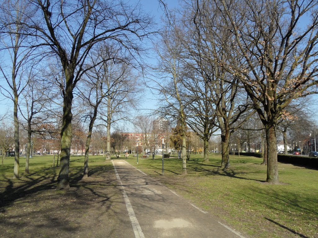 NL - Venlo - Julianapark by Danny Danckaert