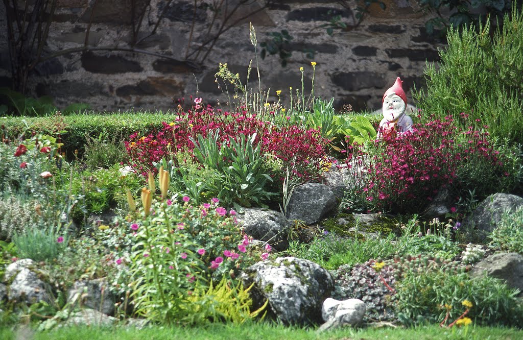 Jardin con enano. Lake district 86 by Tio Alberto