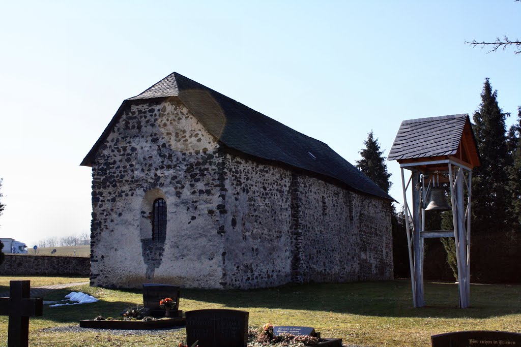 Merenberger Kapelle mit externer Glocke by oller rainer