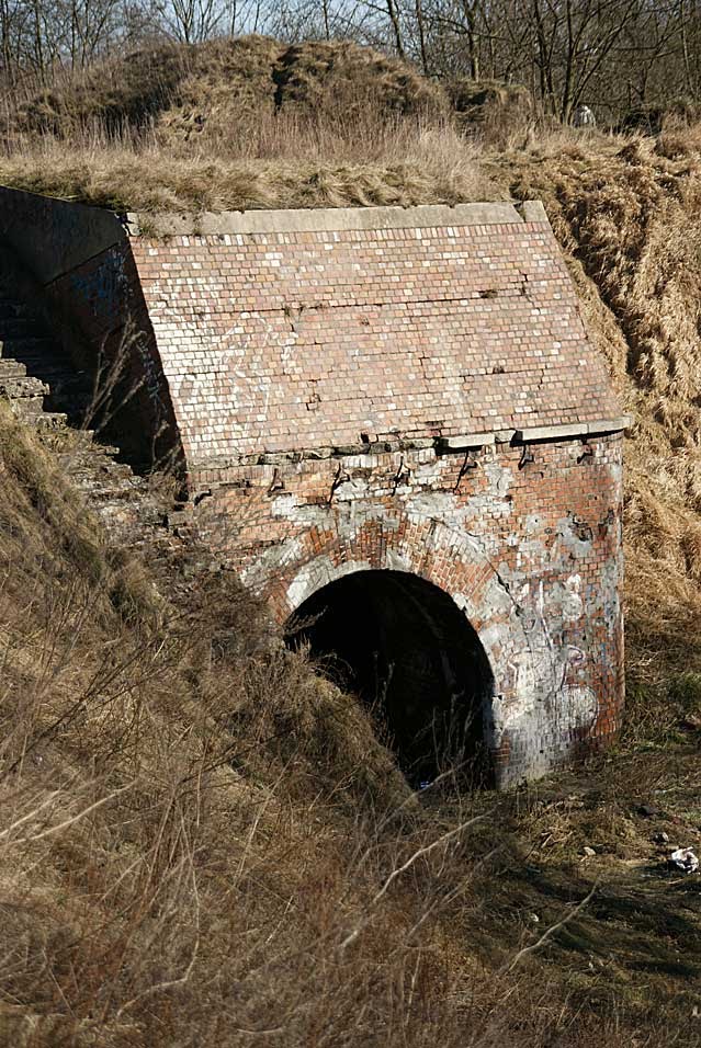 TWIERDZA POZNAŃ - FORT V WALDERSEE I by Łukasz Świetlik