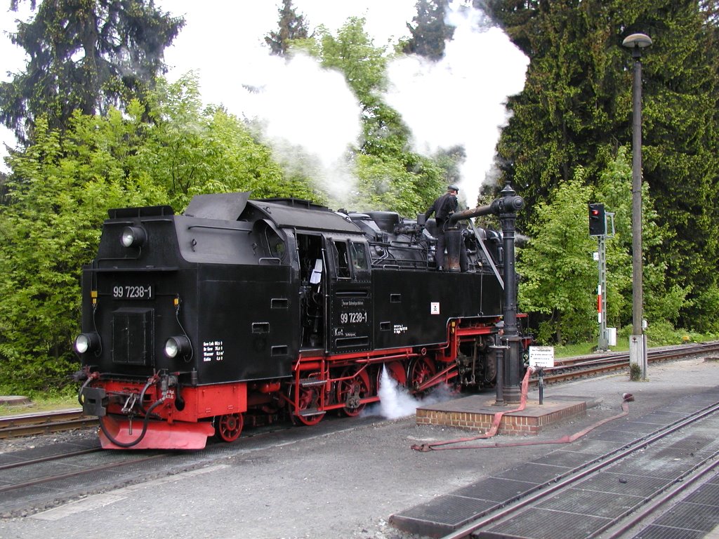 Harzquerbahn beim Energie tanken by Heiner F.