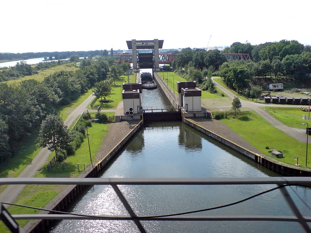 Hebestelle Duisburg-Meiderich by Gareth.Stadden