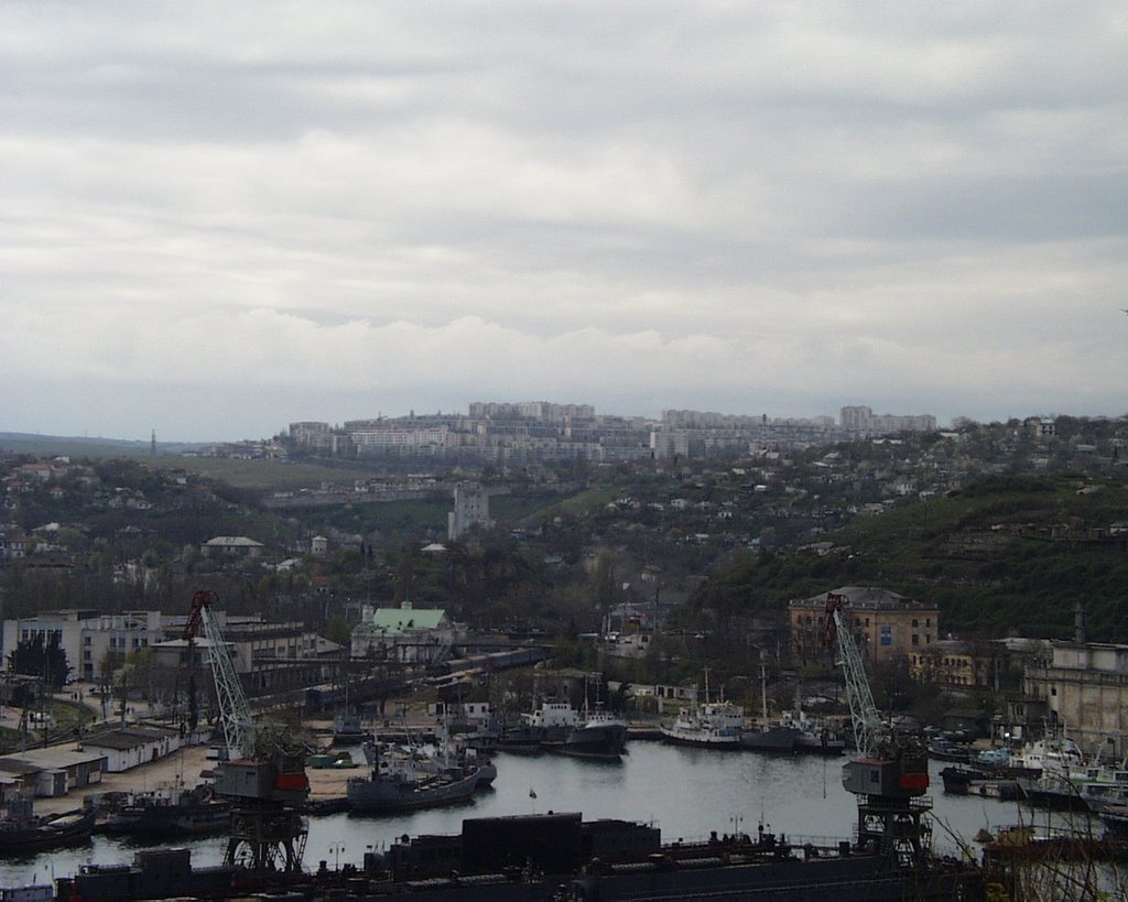 Sevastopol inner harbour by pernel