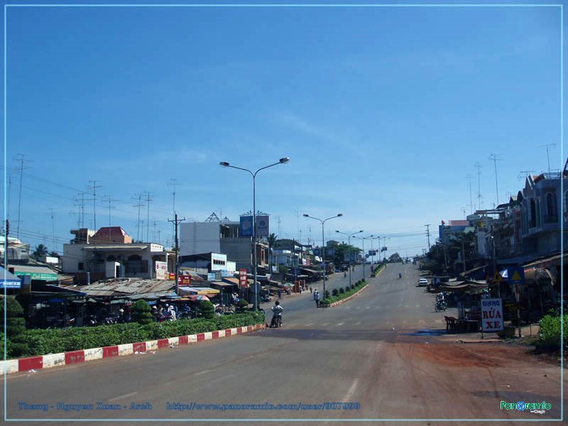 Đường - Trần Hưng Đạo - Street by Vietnam - Paracels