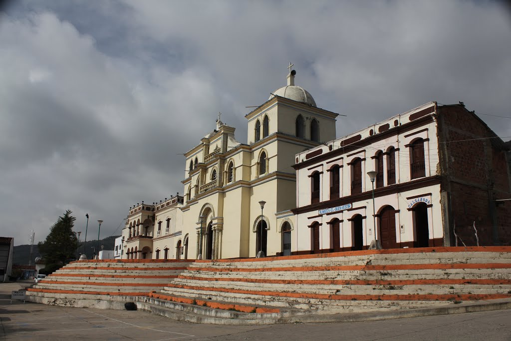 IGLESIA DE GUACA, SANTANDER by orlando ardila