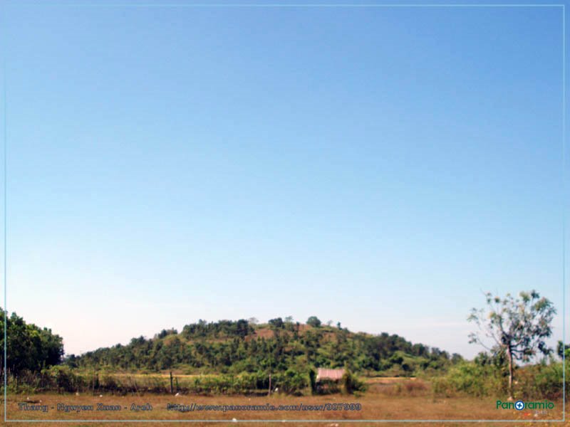 Đồi - Đồng Long - Hill by Vietnam - Paracels