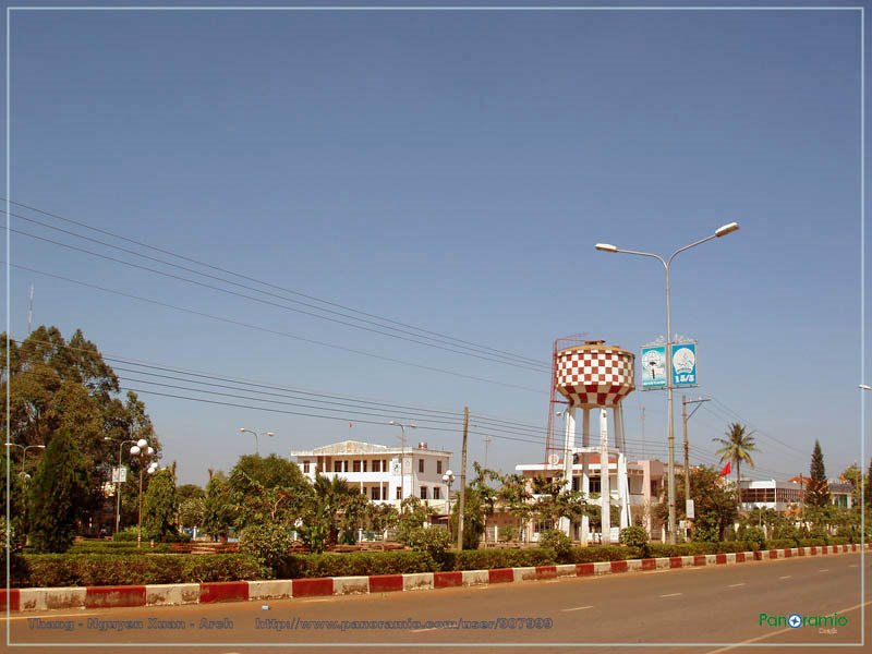 Tháp nước cũ - Old watertower by Vietnam - Paracels