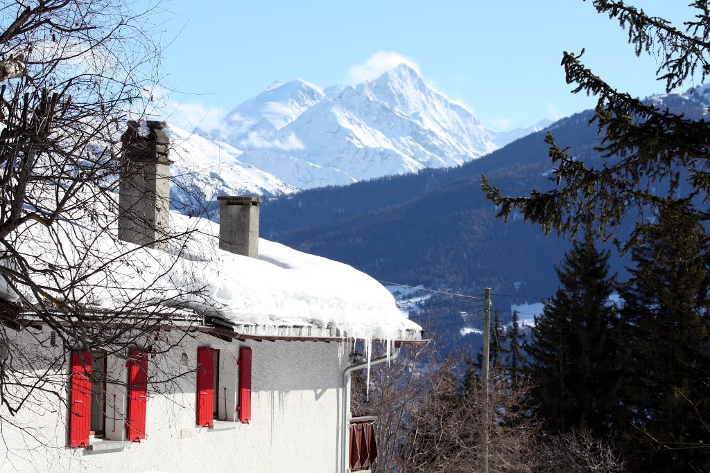 Crans-Montana - Les Briesses - au fond, le Weisshorn by Charly-G. Arbellay