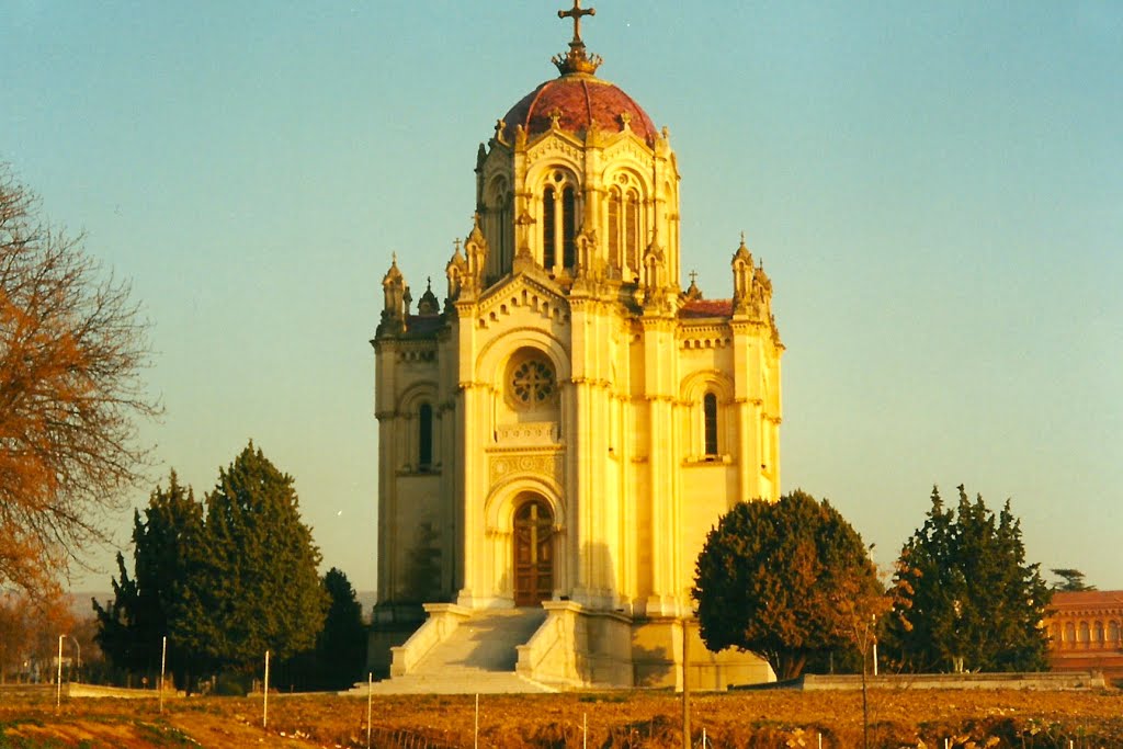 Panteón de la Duquesa de Sevillano en Guadalajara. Spain. by María Fernando