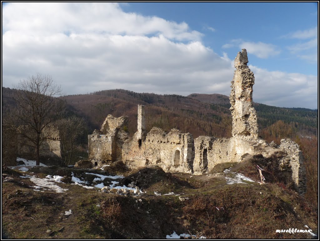 Považský hrad by Marek Kleman