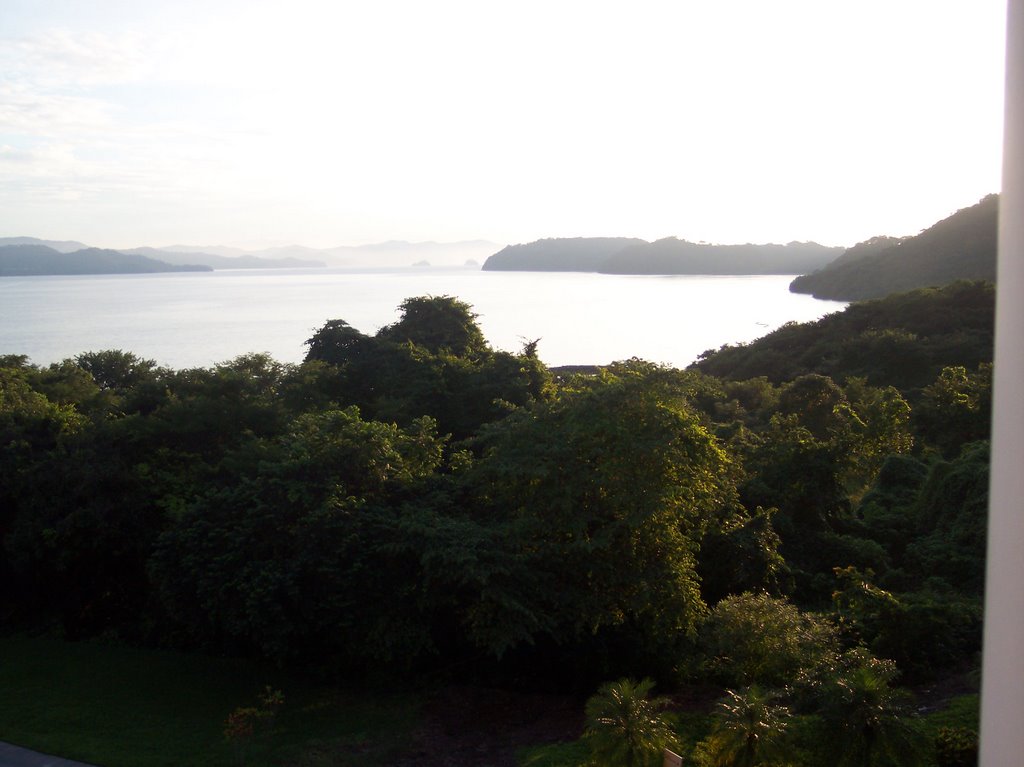 Puesta de sol en Golfo Papagayo by Marco Menéndez