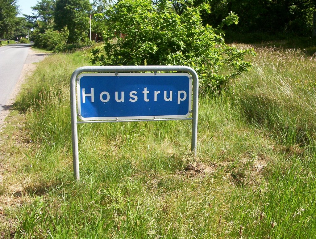 Houstrup by Wolfram Dittner