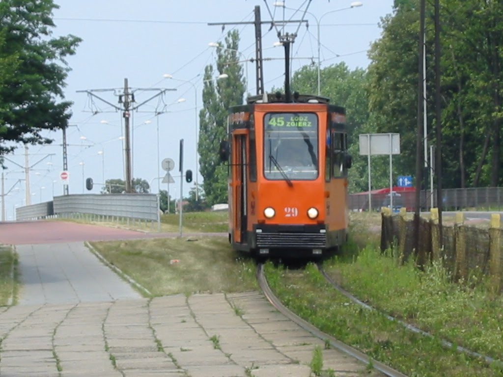 Tramwaje w Łodzi by PiotrMargiel